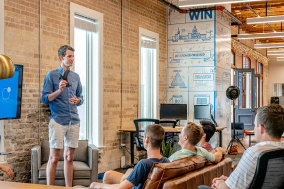 austin-distel-rxpThOwuVgE-unsplash